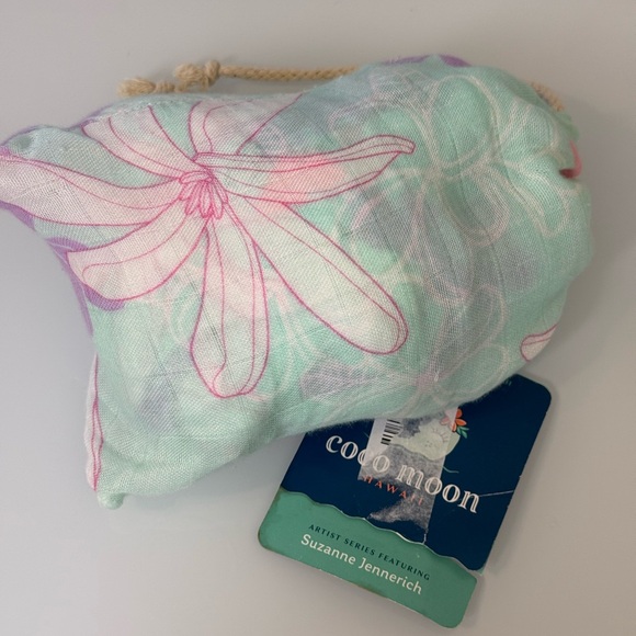 coco moon Other - Coco Moon Floral Changing Pad Cover
